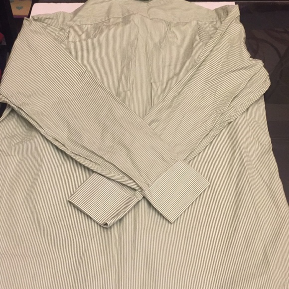 Tommy Hilfiger - Picture 4 of 4